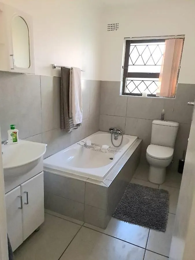 Cosy And Central Family Home Kapstadt